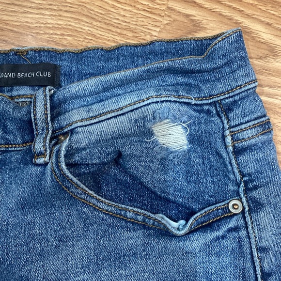 Button up jean shorts. Size 12 by Grand Beach Club - Picture 2 of 7